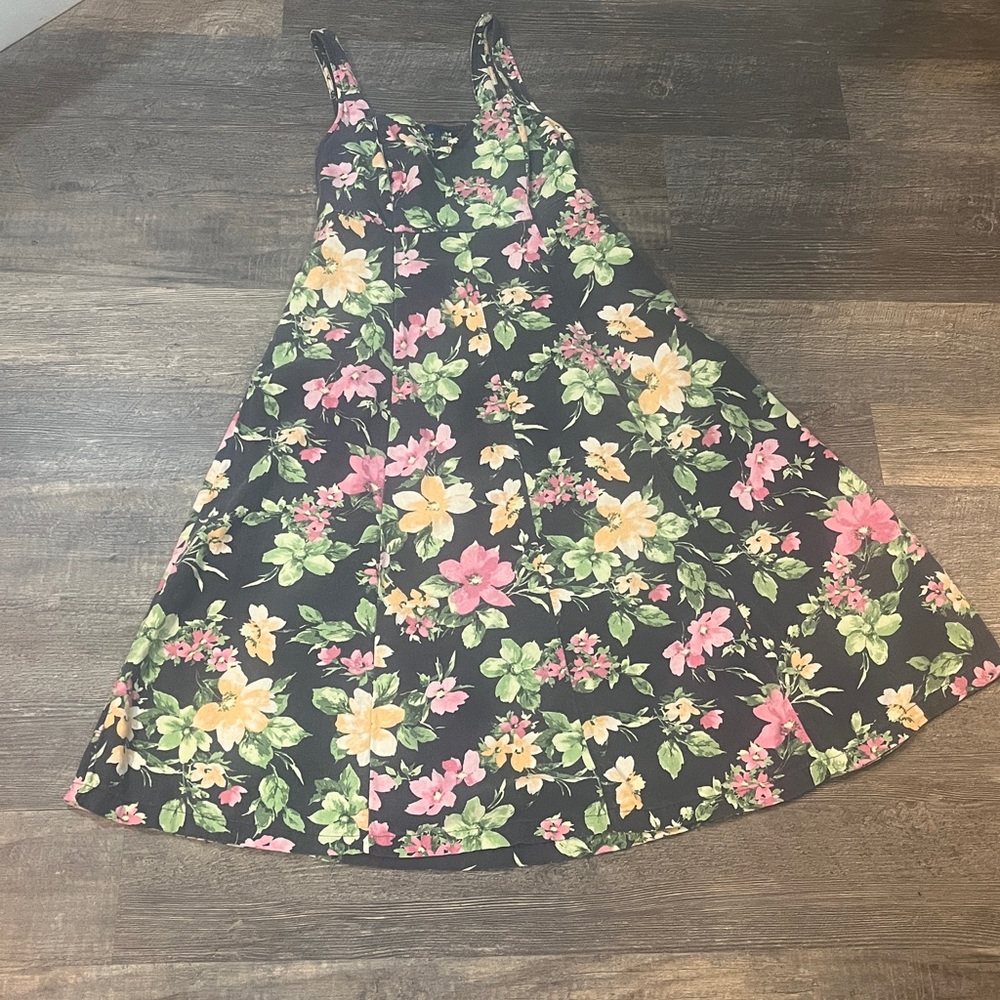 GUC Floral Smocked Dress